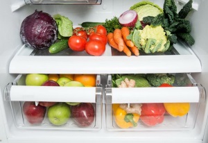 Как правильно хранить овощи и фрукты дома